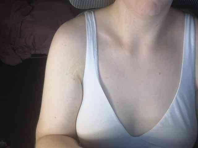 PassionateMommy webcam