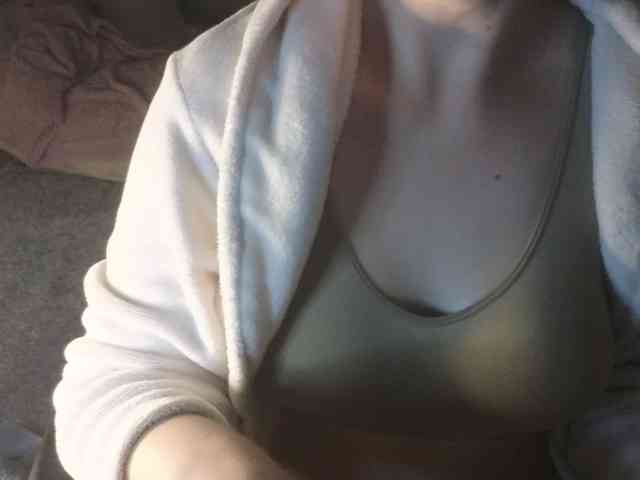 PassionateMommy webcam