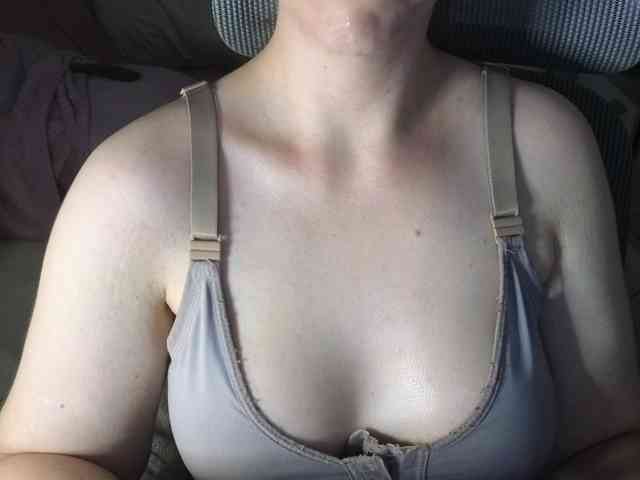 PassionateMommy webcam