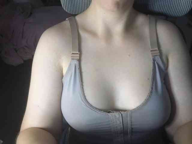 PassionateMommy webcam