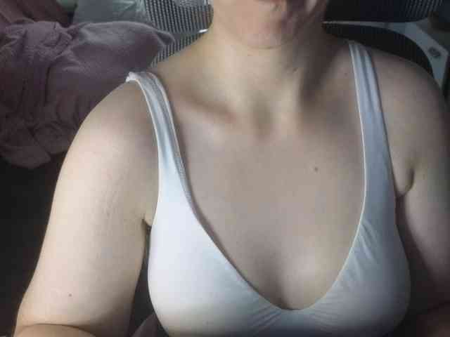 CreamyWoman CreamyWoman