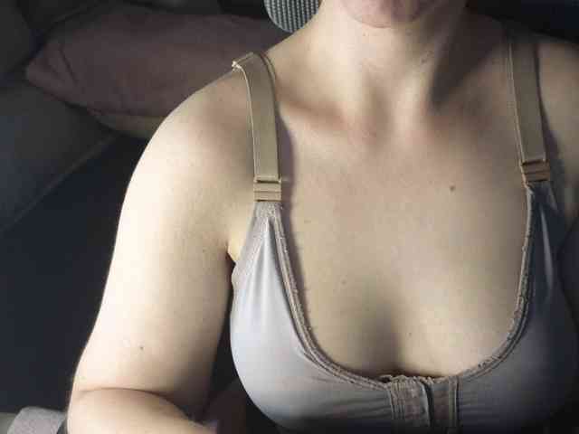 PassionateMommy webcam