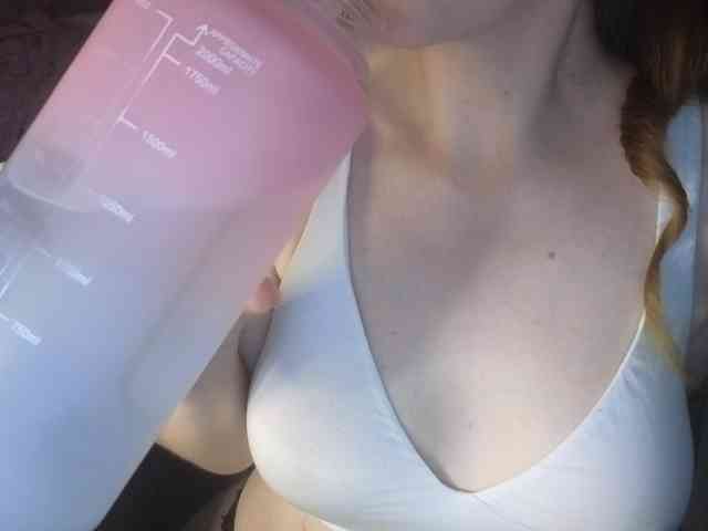 PassionateMommy webcam