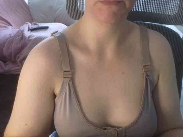 PassionateMommy webcam