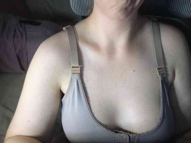 PassionateMommy webcam