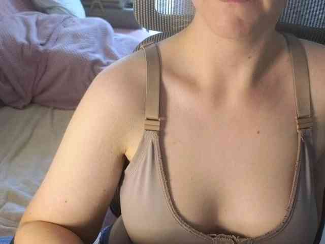 PassionateMommy webcam