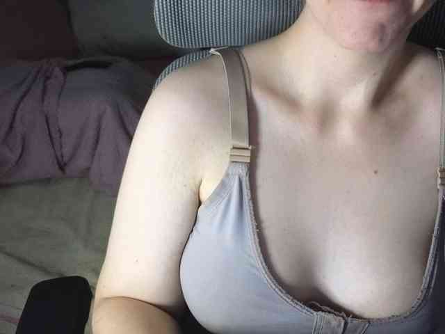 PassionateMommy webcam