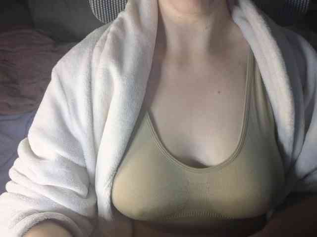 PassionateMommy webcam