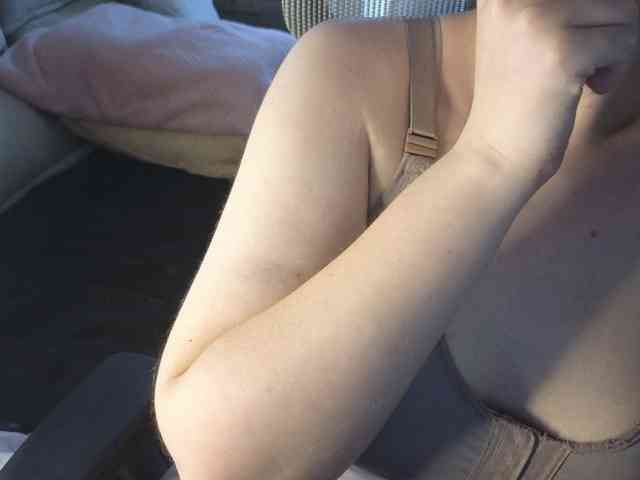 PassionateMommy webcam