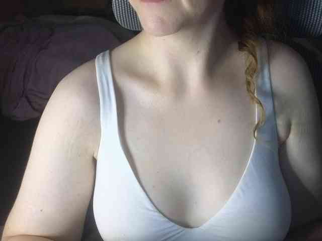 PassionateMommy webcam