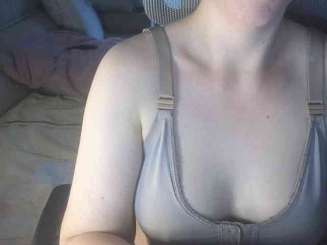 PassionateMommy webcam