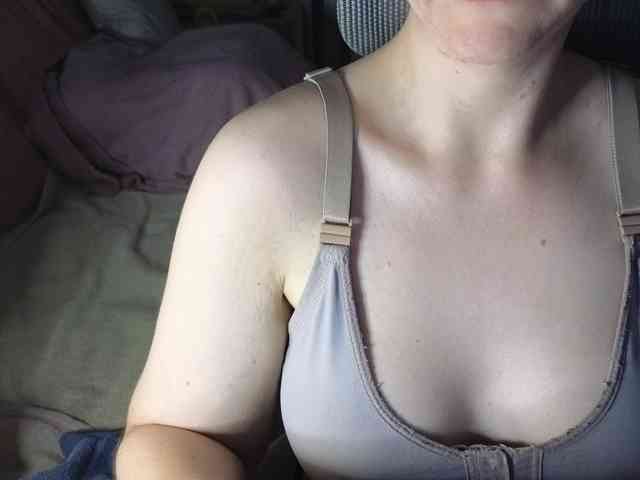 PassionateMommy webcam