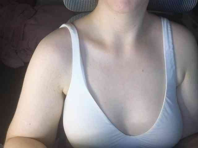 PassionateMommy webcam