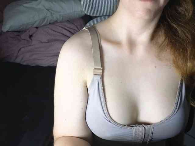 PassionateMommy webcam