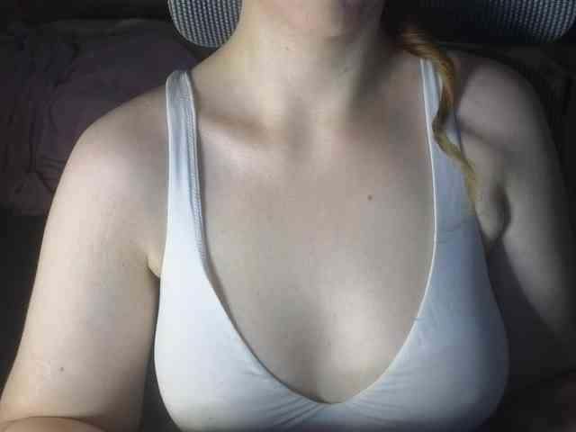 PassionateMommy webcam