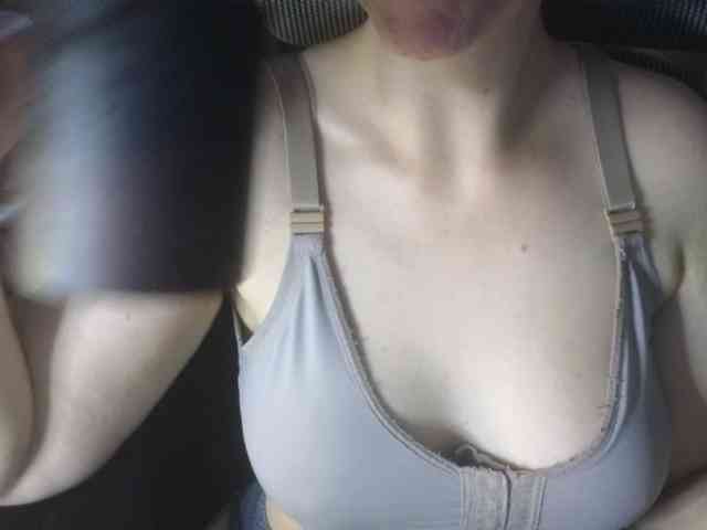 PassionateMommy webcam