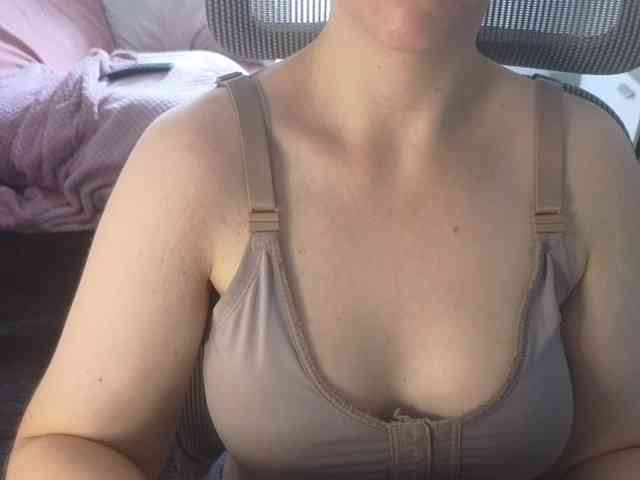 PassionateMommy webcam