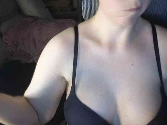 PassionateMommy webcam