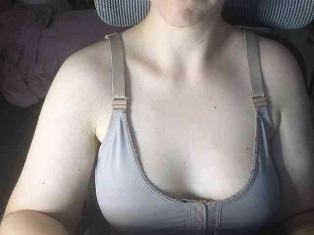 PassionateMommy webcam