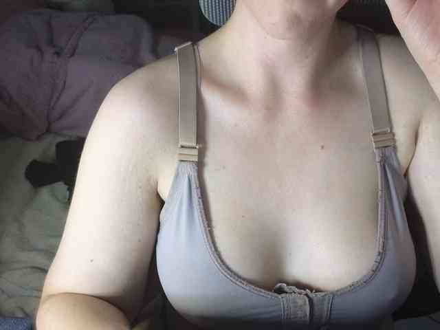 PassionateMommy webcam