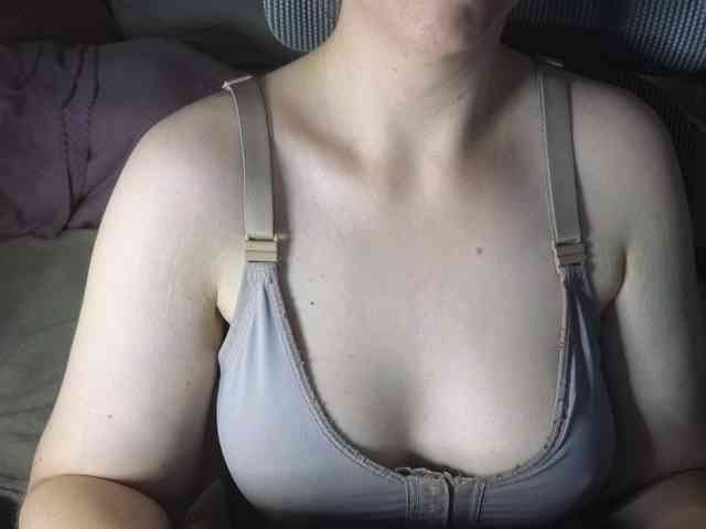 PassionateMommy webcam