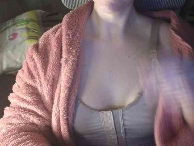 PassionateMommy webcam