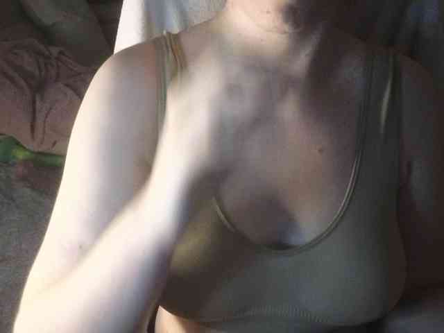 PassionateMommy webcam