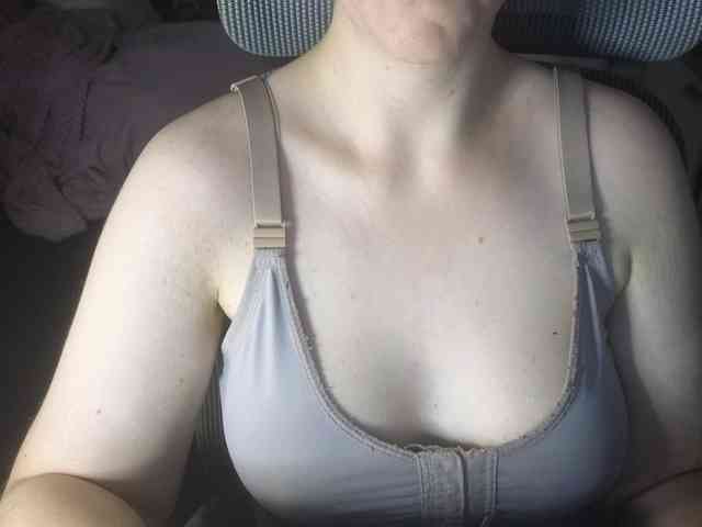 PassionateMommy webcam