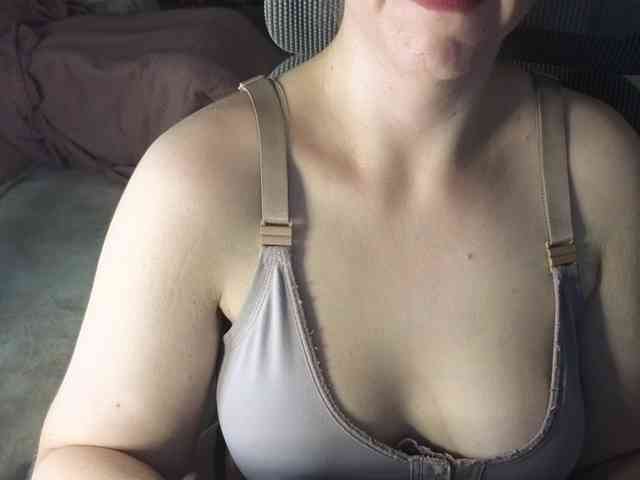 PassionateMommy webcam