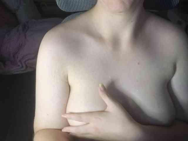 PassionateMommy webcam