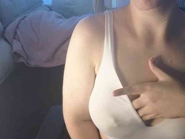 PassionateMommy webcam