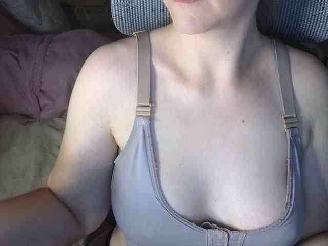 PassionateMommy webcam