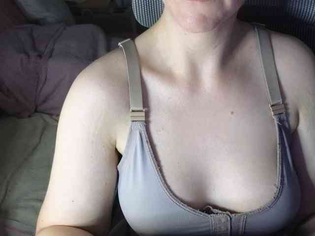 PassionateMommy webcam