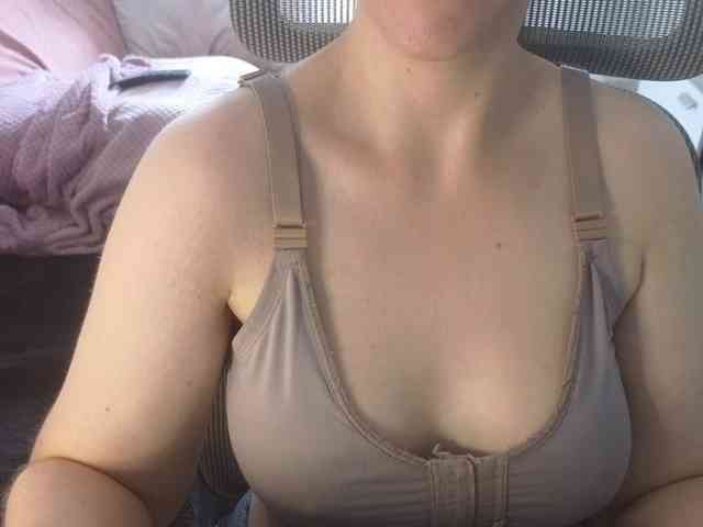 PassionateMommy webcam