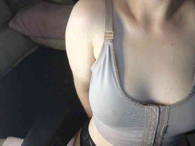 PassionateMommy webcam