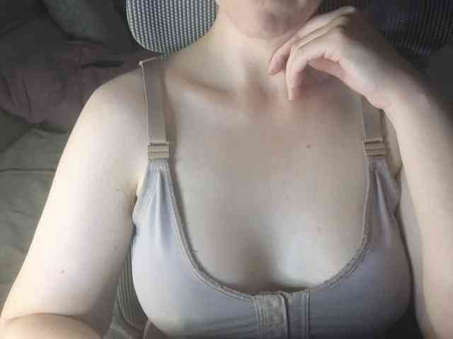 PassionateMommy webcam