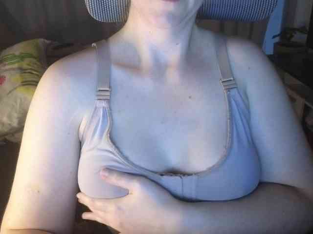 PassionateMommy webcam