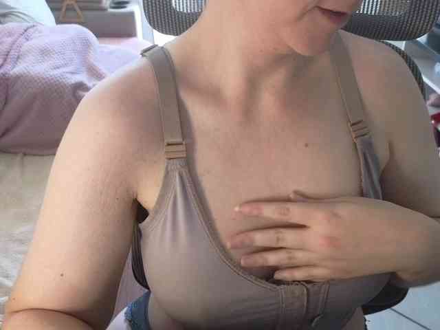 PassionateMommy webcam