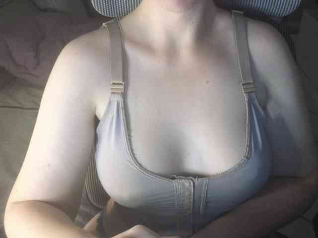 PassionateMommy webcam