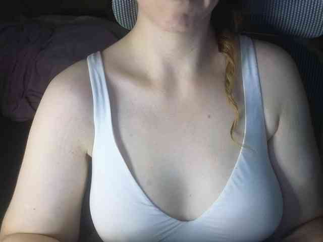 PassionateMommy webcam