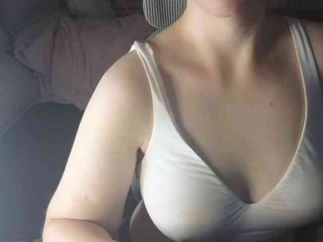 PassionateMommy webcam