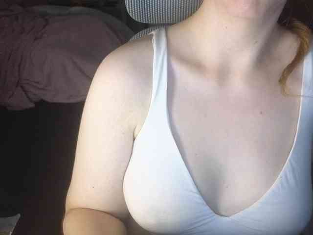 PassionateMommy webcam