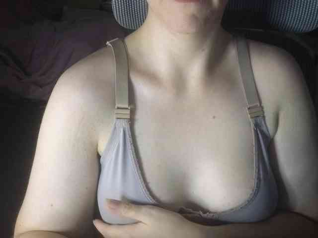 PassionateMommy webcam