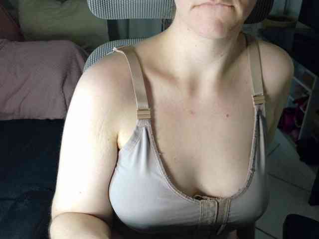 PassionateMommy webcam