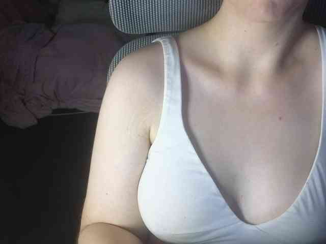 PassionateMommy webcam