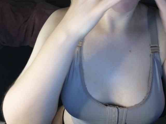 PassionateMommy webcam