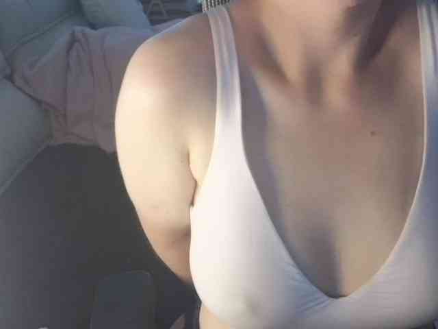 PassionateMommy webcam