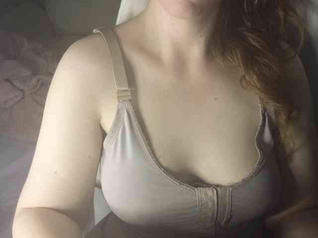 PassionateMommy webcam