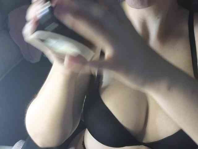 PassionateMommy webcam