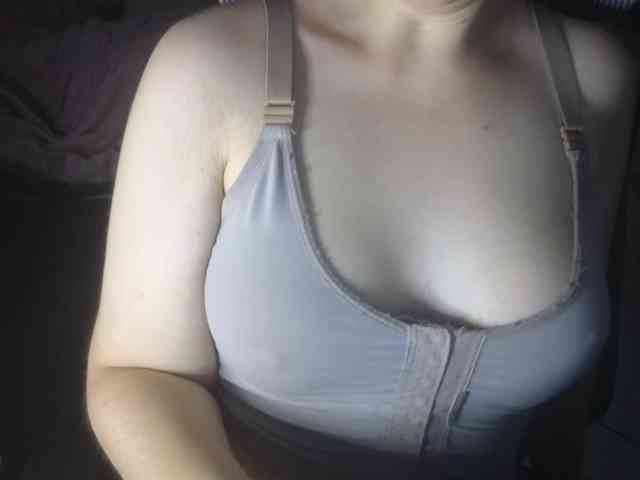 PassionateMommy webcam